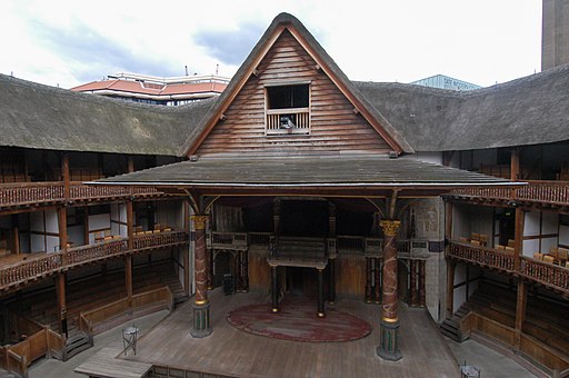 Shakespeare's_Globe_Theatre_-_panoramio_(1)